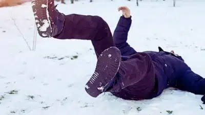 Winter Slip-and-Fall Risks in Chicago Apartment Buildings: What Tenants Should Know